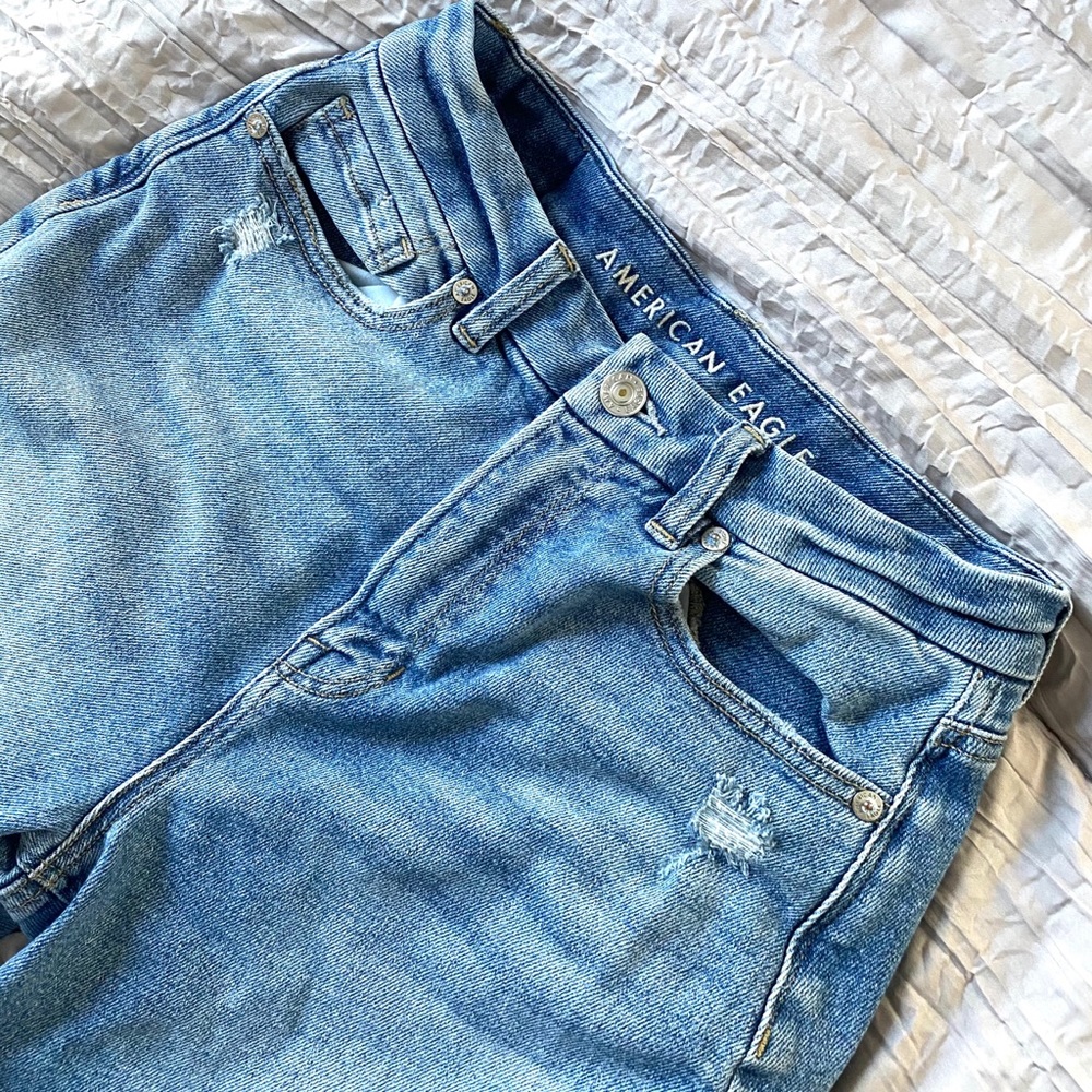 American Eagle mom jeans